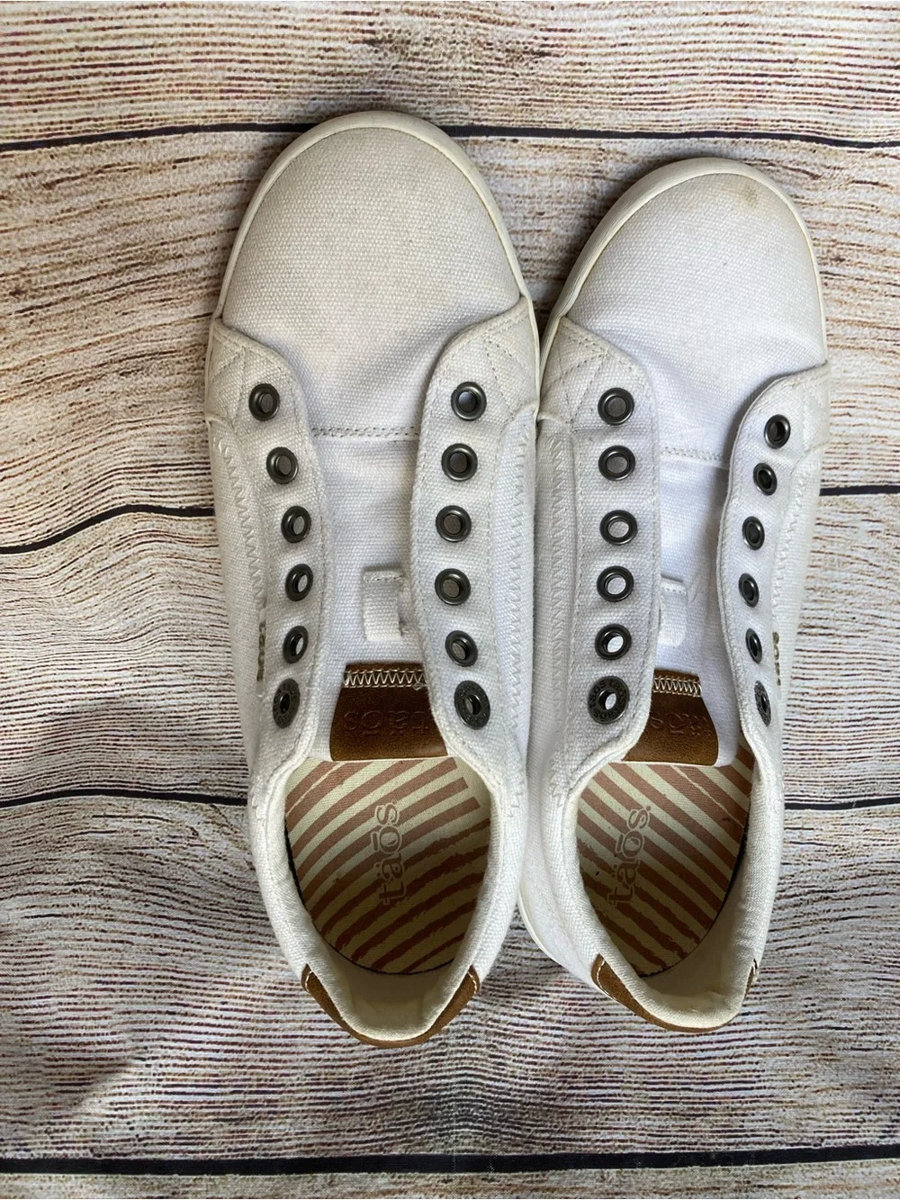 Taos Footwear Women’s White Canvas Sneakers with Brown Accents